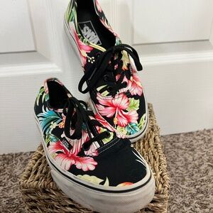 SOLD Vans Atwood Women's Sneakers Hawaiian Tropical Black Floral Size 6.5 WOMENS